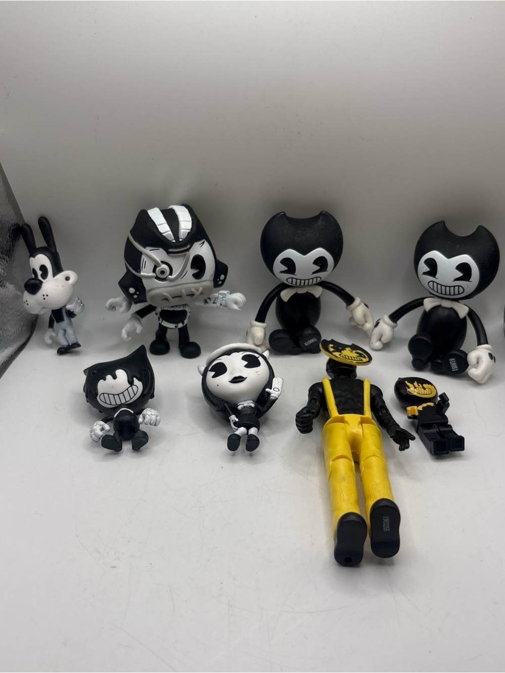 Bendy and the Ink Machine Action Figure Lot of 8 Assorted Characters Articulated
